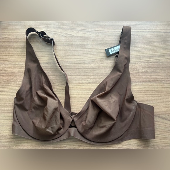 SKIMS Naked Underwire Plunge Bra Size 38C Smokey Quartz BR-UWR-0090 Balconette - Picture 5 of 10